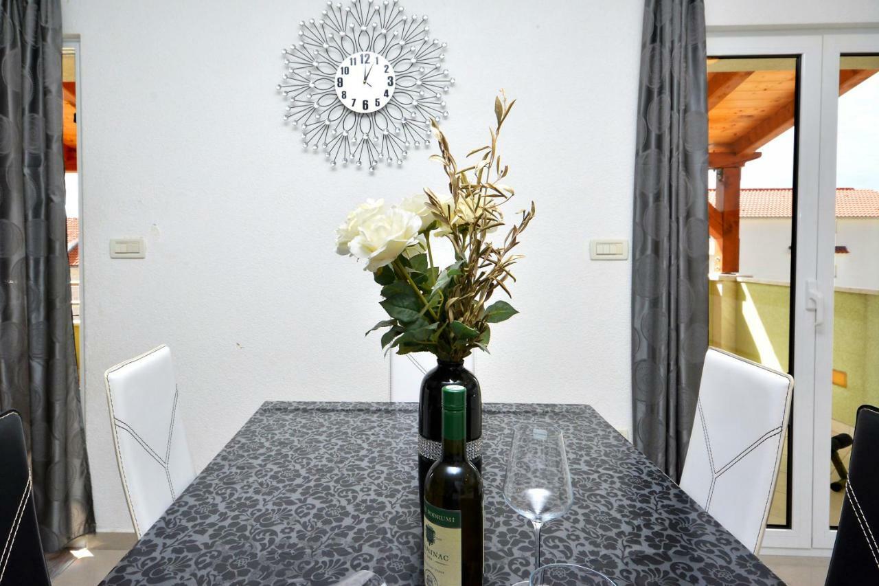 Beach Apartman Petra Podstrana Ngoại thất bức ảnh