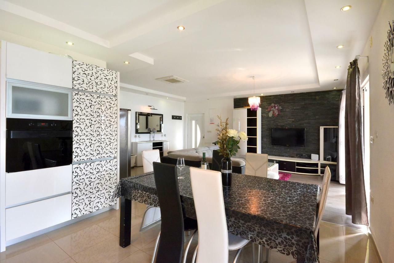 Beach Apartman Petra Podstrana Ngoại thất bức ảnh
